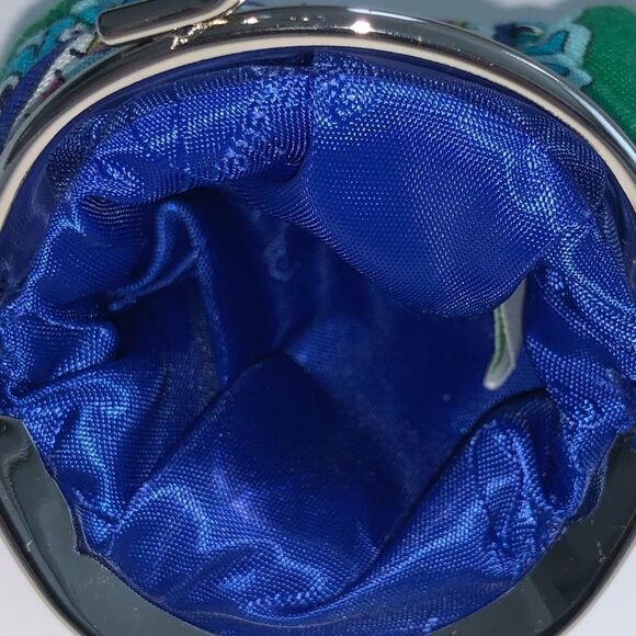NWOT VERA BRADLEY COIN POUCH - Picture 2 of 16